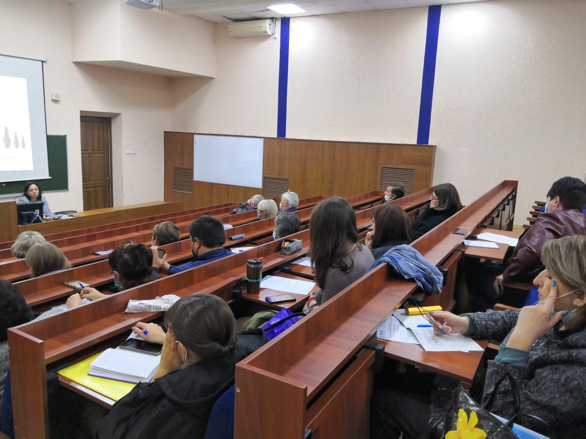 Внедрением финансовой грамотности в английский, историю и географию займутся педагоги Ростовской области.